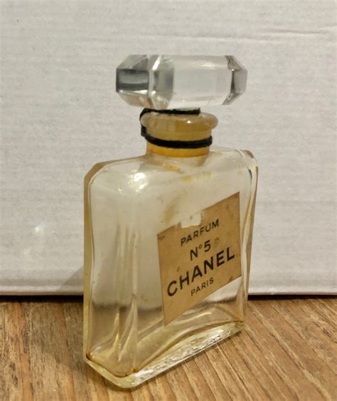 chanel bottle print|Chanel no 5 old bottles.